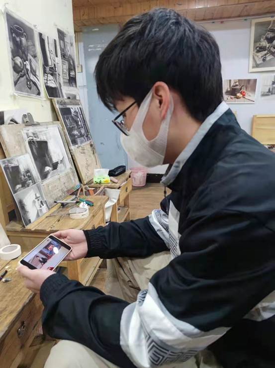 艺术学院 龚智洁