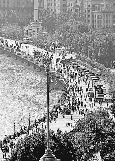 接地气察民情，汇民意聚民智